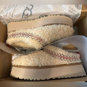 Women’s Ugg Tazz Slippers